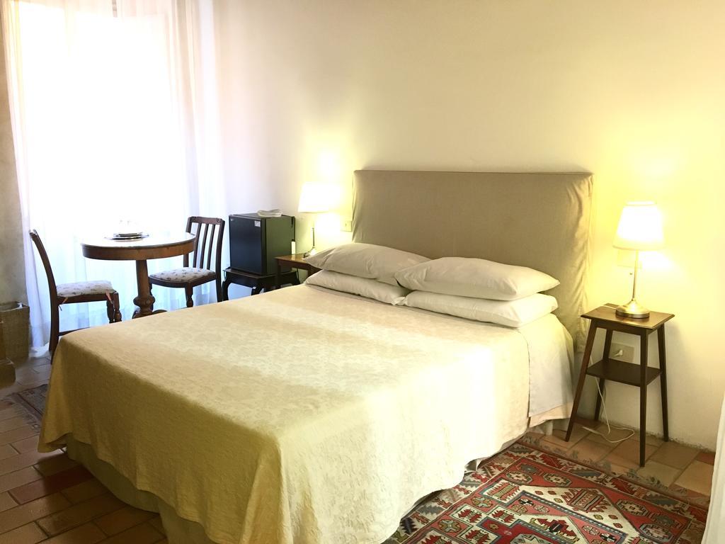 Vicolo del Lupo Guesthouse Roma Exterior foto